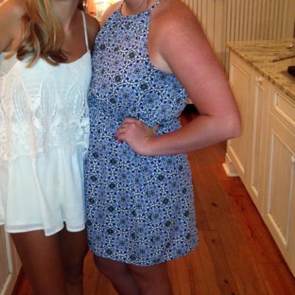 Pattern dress - Picture 10 of 10